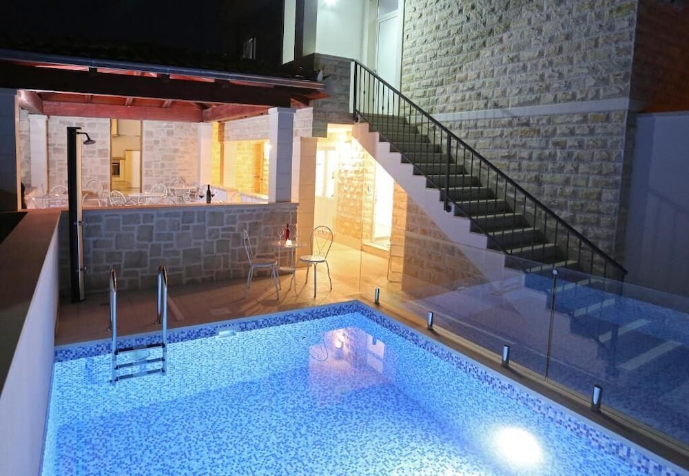 Boutique Hotel Alegria - carbon neutral hotel in Supetar