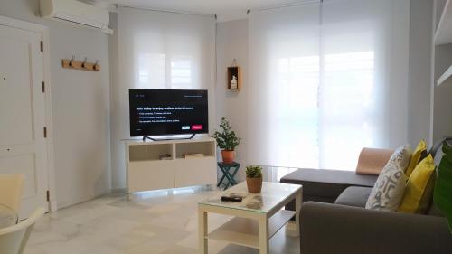 Sherryflat Caballeros Parking — 4-Star Luxury Hotel in Jerez De La Frontera, Spain