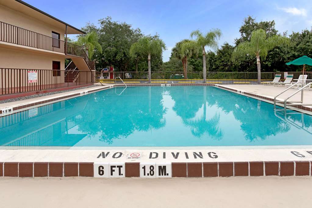 Days Inn by Wyndham Kissimmee West - photo 5