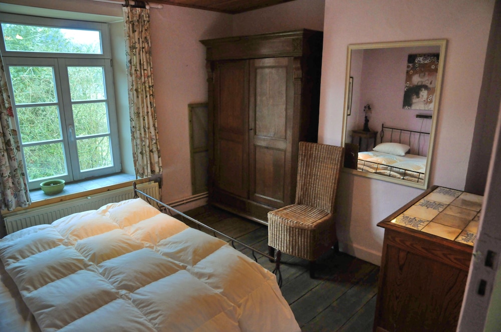 Presbytère in Rendeux, Belgium