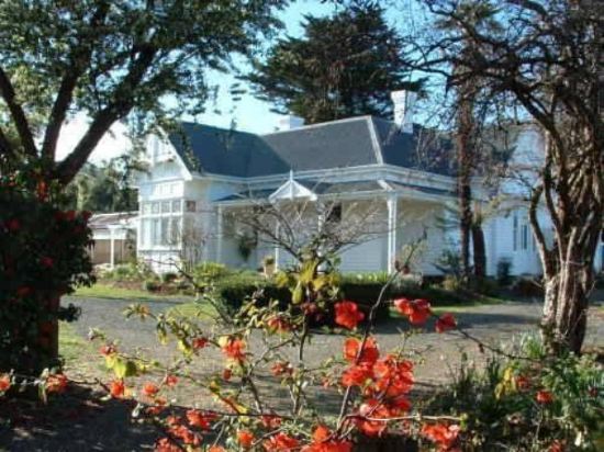 Huonville Guesthouse — 4-Star Luxury Hotel in Huonville, Australia