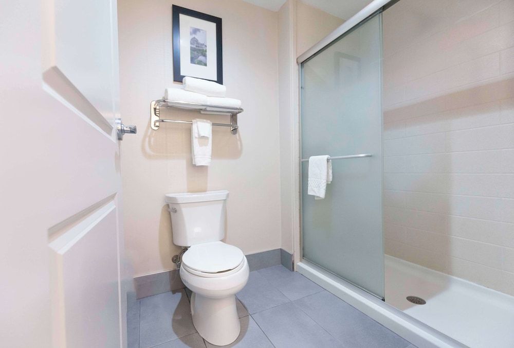 Homewood Suites by Hilton Doylestown - photo 17
