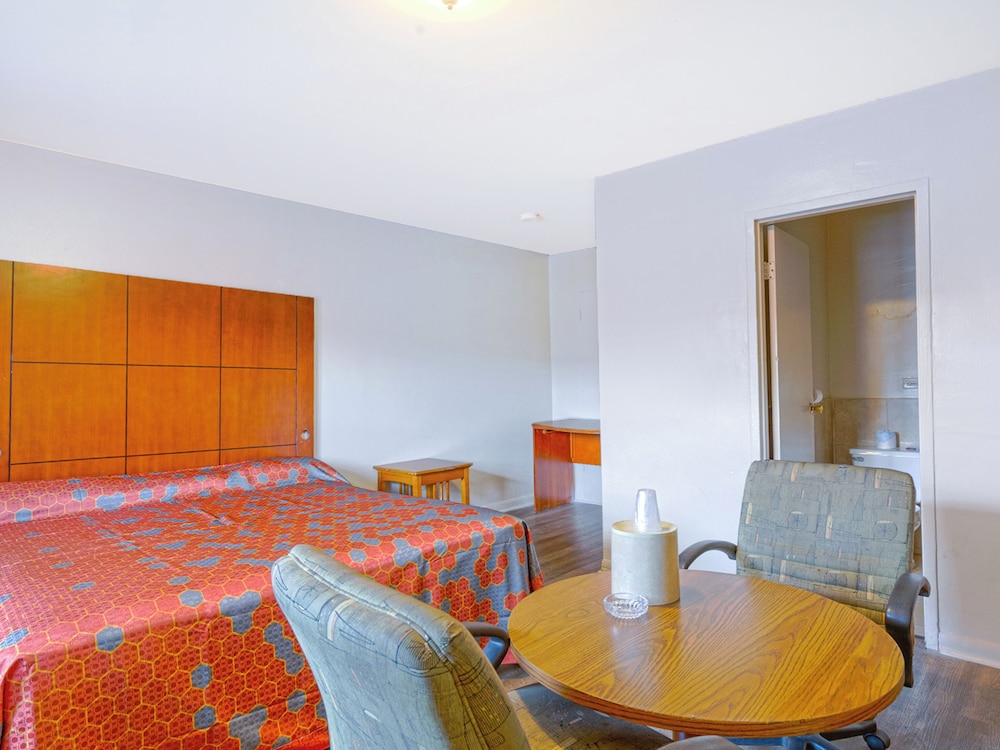 Manor Motel Near Oak Brook Chicago Westchester - photo 19