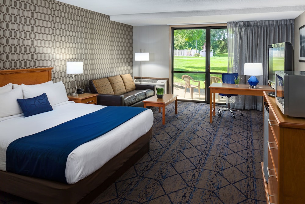 Lake Okoboji Resort and Conference Center - photo 35