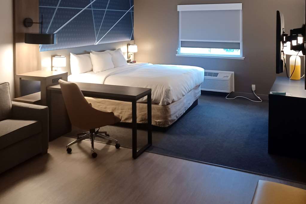 Comfort Inn Edinburgh Columbus - photo 34