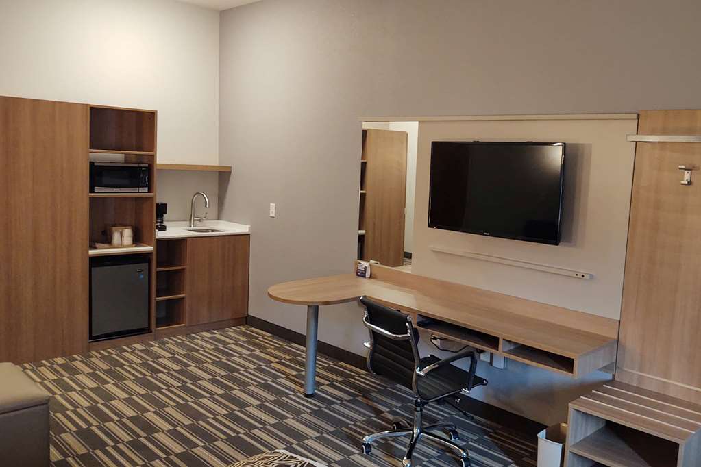 Microtel Inn & Suites by Wyndham Liberty NE Kansas City Area - photo 20