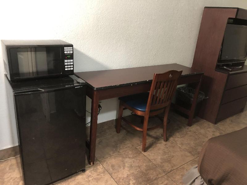 Hwy 59 Motel Laredo Medical Center - photo 18