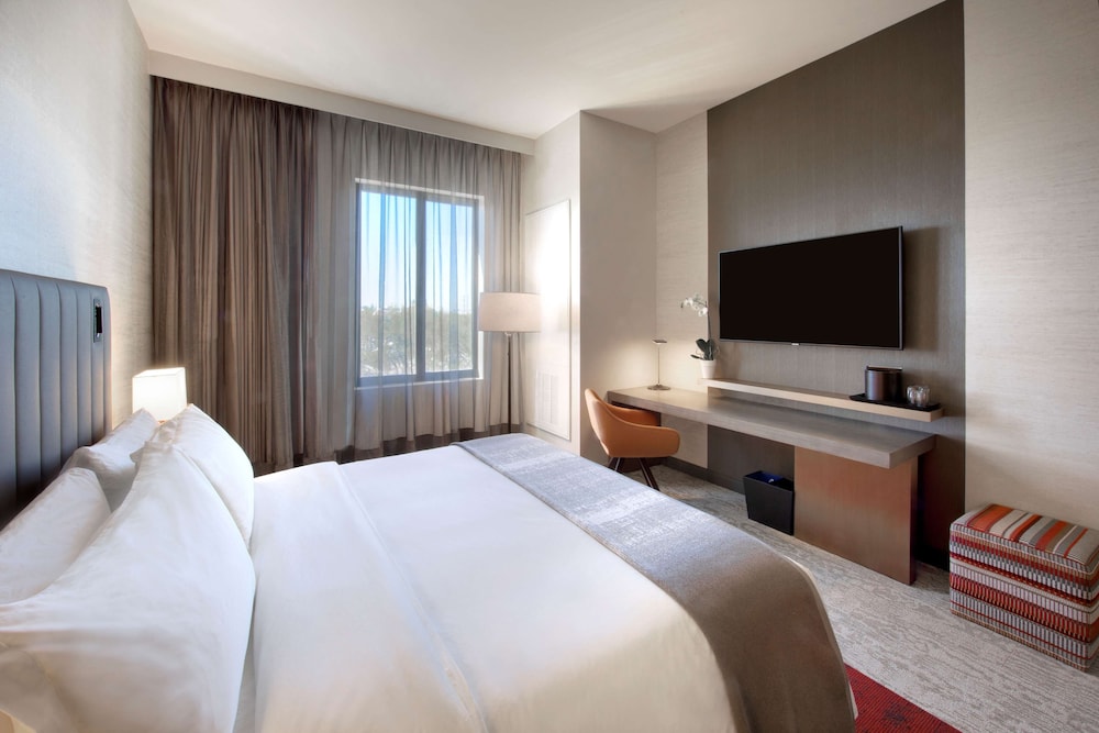 THesis Hotel Miami Coral Gables Curio Collection by Hilton - photo 3
