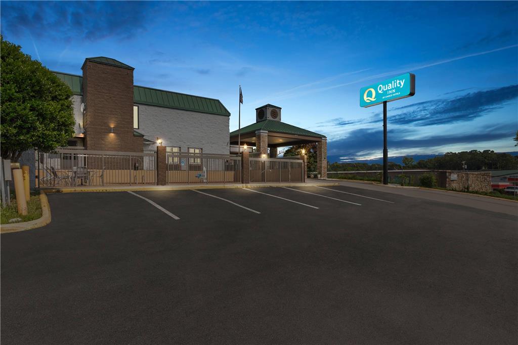 Quality Inn Hixson Chattanooga - photo 31