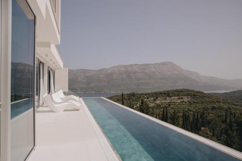 Luxury Villa Morello Korcula 1 with 64 m2 Heated Pool Gym Sauna for 8 guests — 4-Star Luxury Hotel in Korcula, Croatia