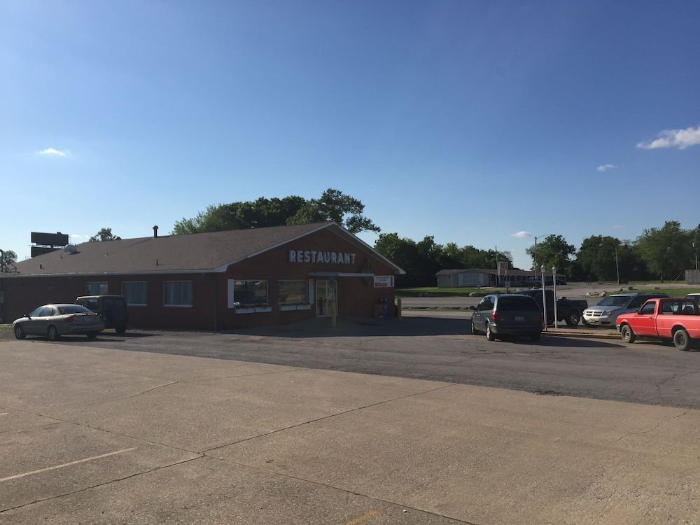 Powhatan Motel - photo 16