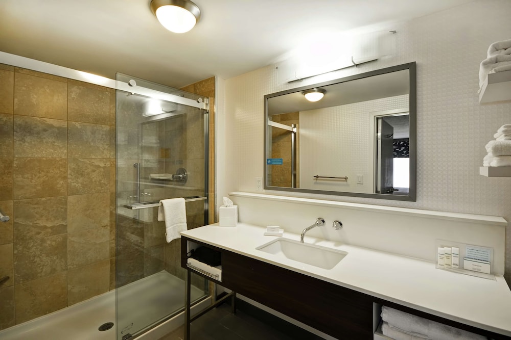 Hampton Inn & Suites Columbus Easton Area - photo 29