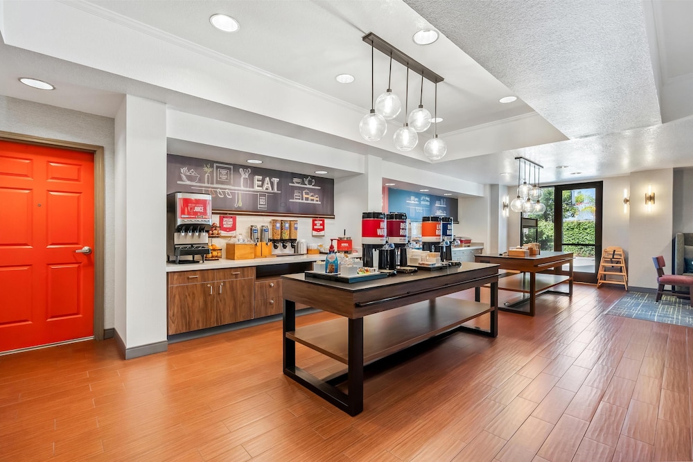 Hampton Inn & Suites Lathrop - photo 50