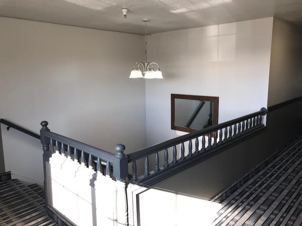 Ameri Stay Inn & Suites - photo 19