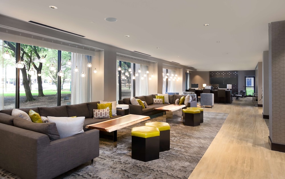DoubleTree by Hilton Hotel & Suites Houston by the Galleria - photo 4