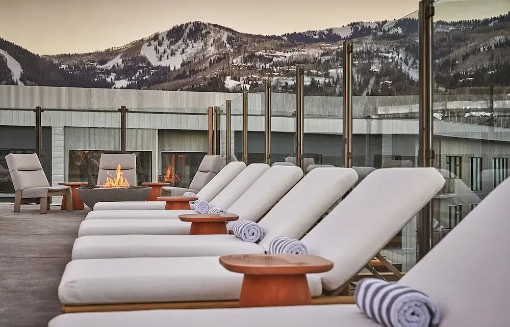 Ski in out exclusive 3BR high end luxury at Park City Mountain restaurants spa bar rooftop pool - photo 48