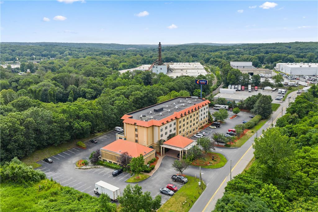 Comfort Suites Near Casinos Norwich Uncasville CT - photo 2