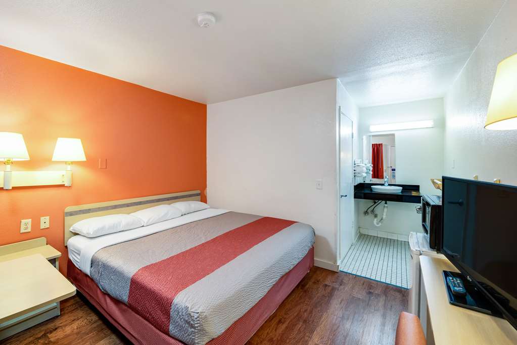 Motel 6 Greenville TX - photo 19