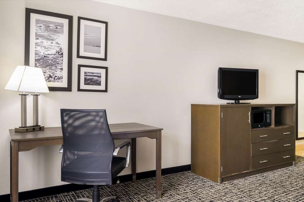 La Quinta Inn by Wyndham North Myrtle Beach - photo 11