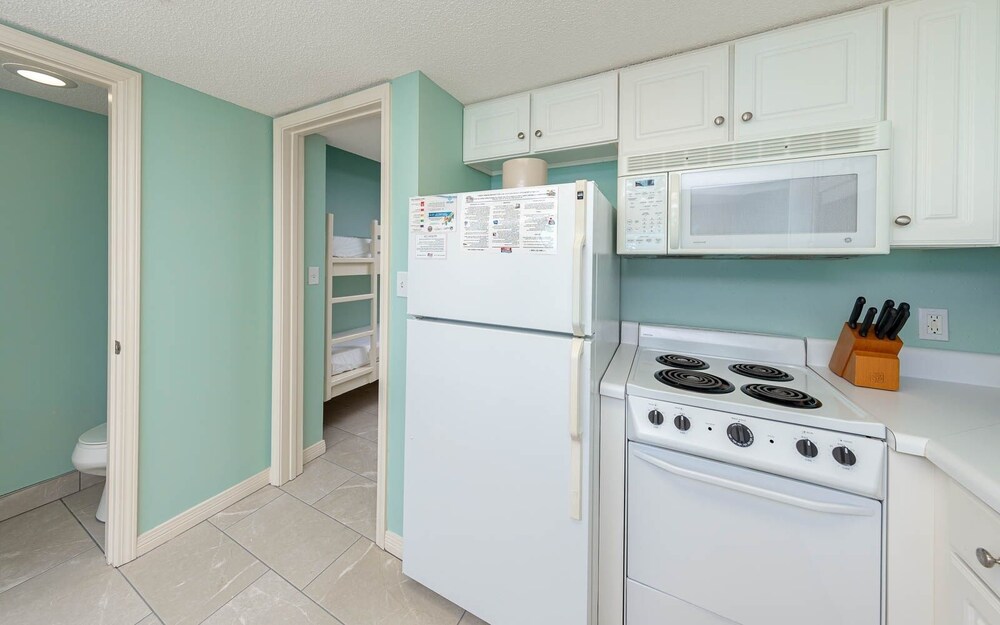 Phoenix All Suites Hotel 703 1 Bedroom Condo - photo 23