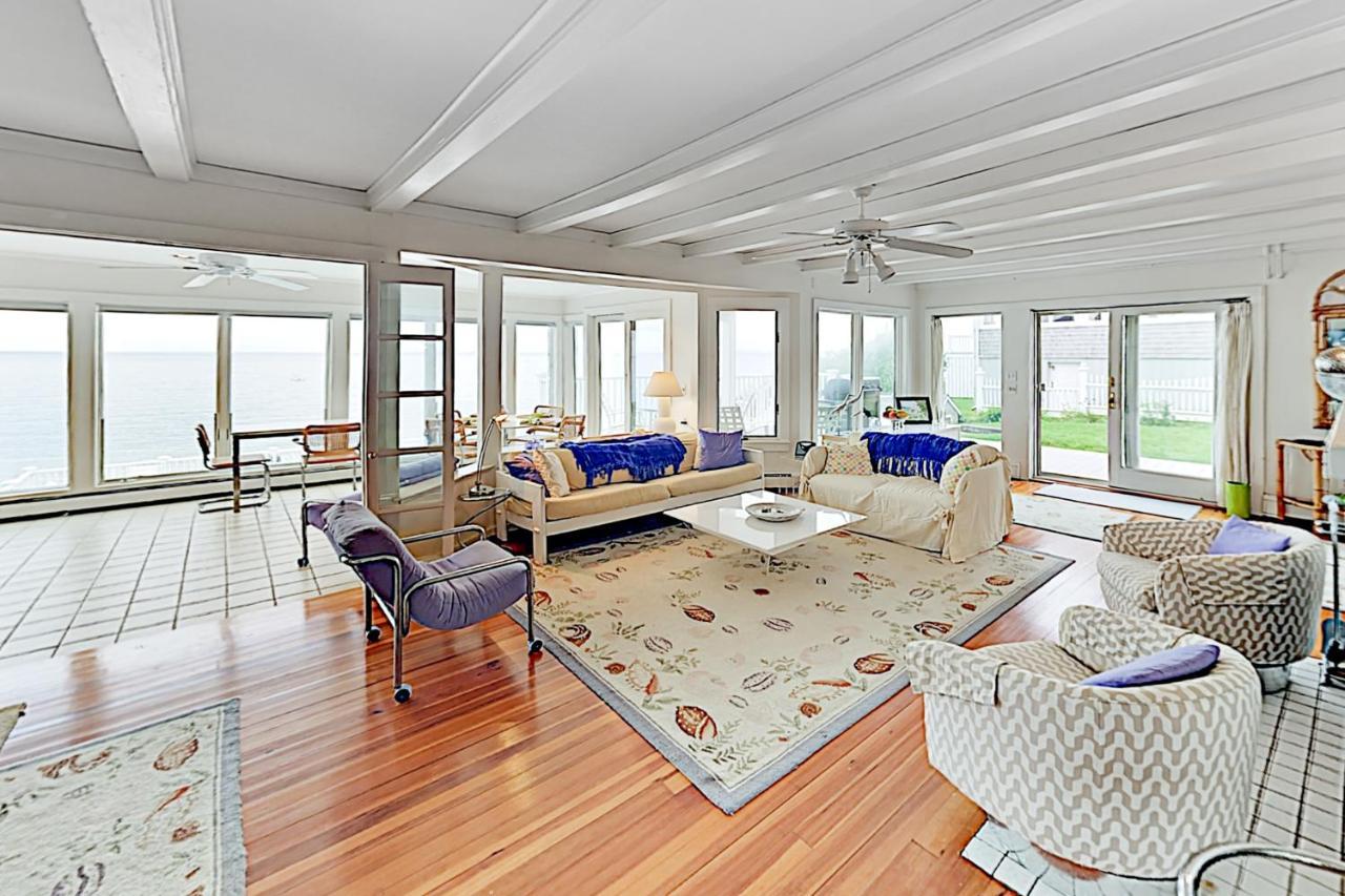 Buzzard Bay Retreat - last minute hotel in Sagamore