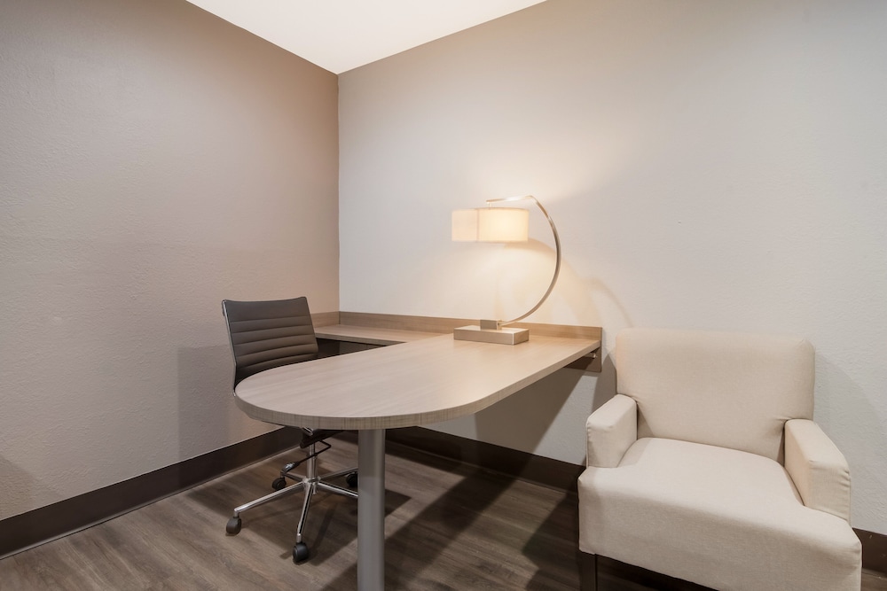 Red Roof Inn Rocky Mount Battleboro - photo 17