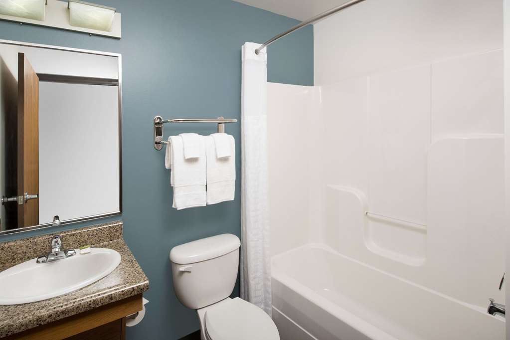 WoodSpring Suites Allentown Bethlehem - photo 13
