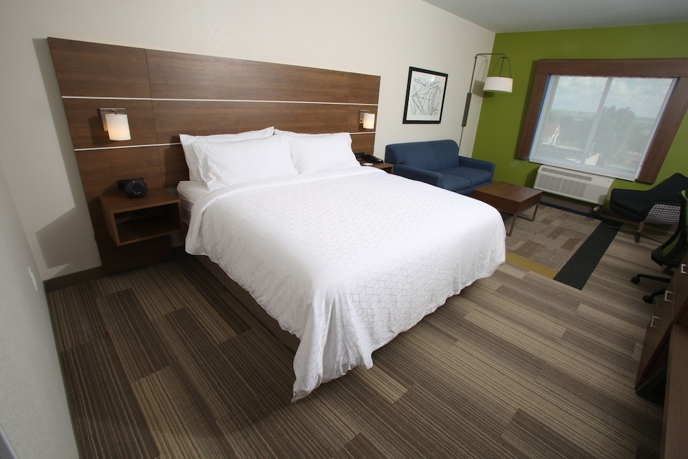 Holiday Inn Express McCook by IHG - photo 12