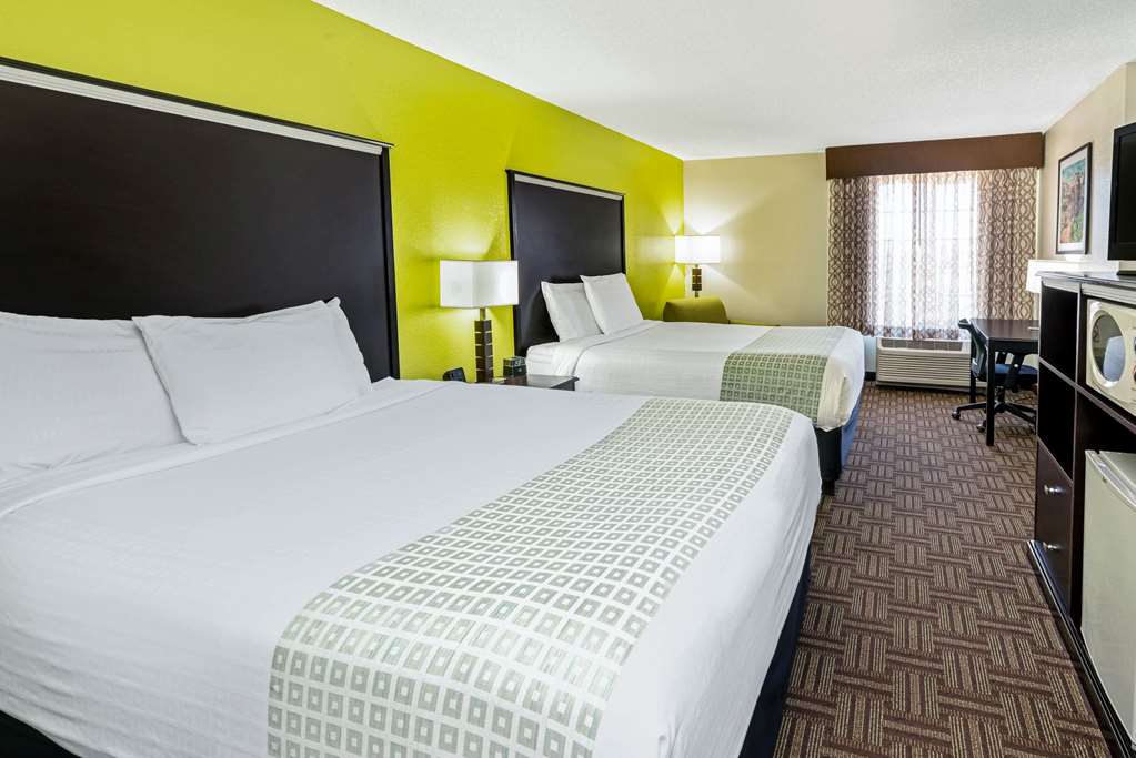 La Quinta Inn & Suites by Wyndham Fruita - photo 34