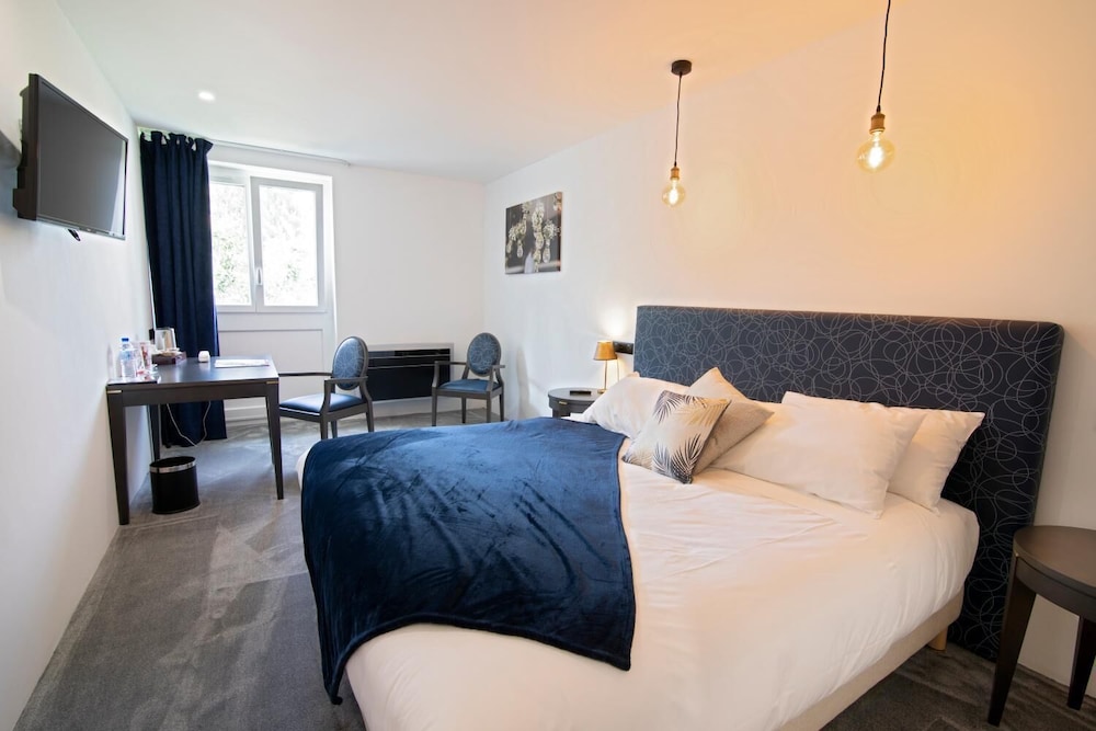 Hôtel Bomotel - carbon neutral hotel in Montlucon