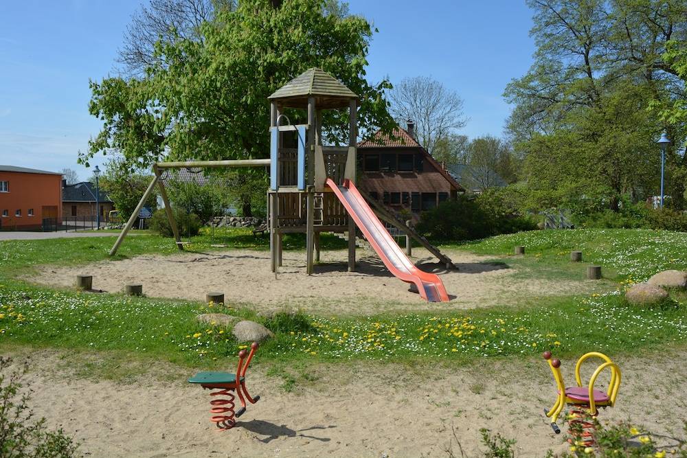 Children's play area - outdoor