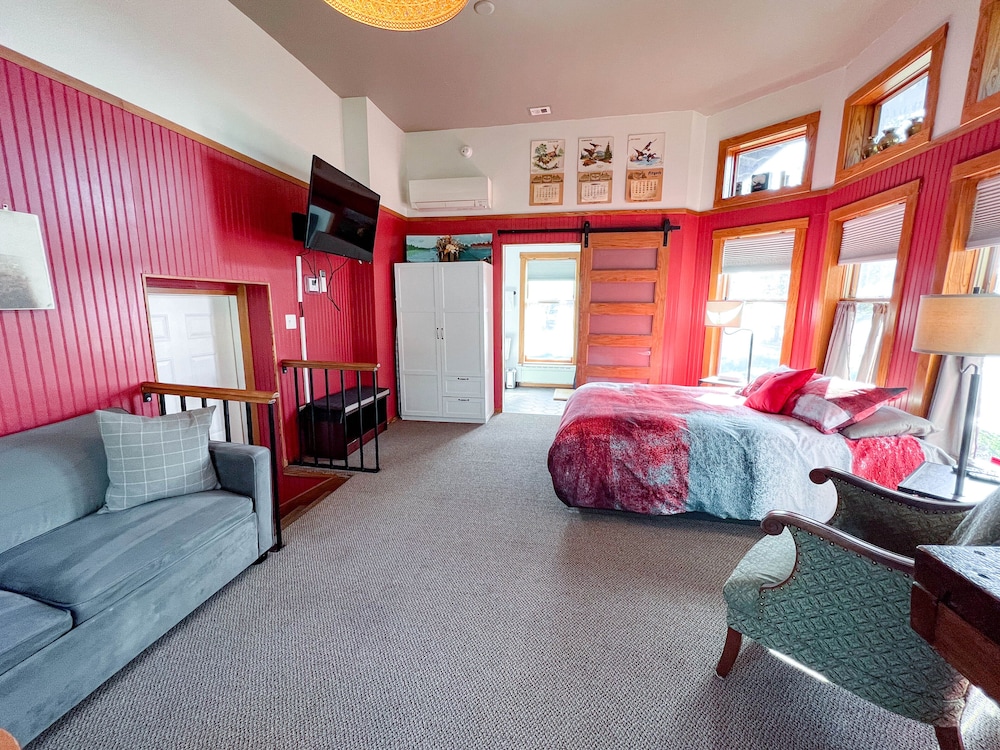 Endion Station Inn Hotel Next to Lake Superior - photo 26