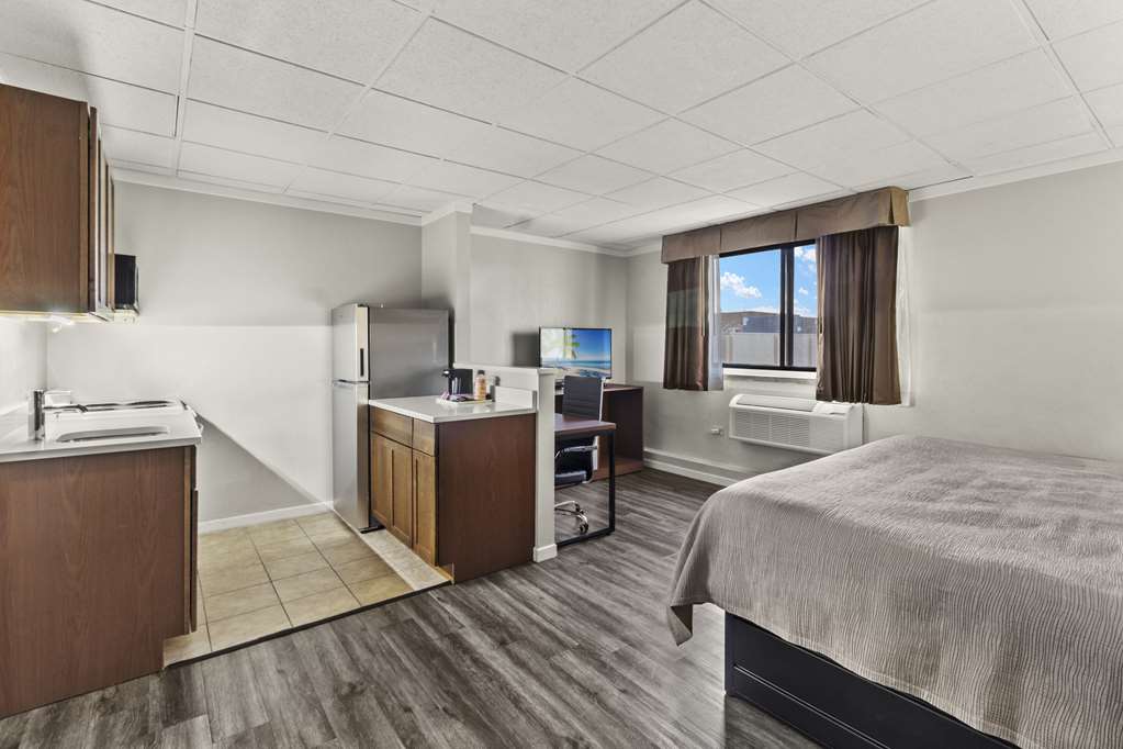 Quality Inn & Suites Green Bay Downtown - photo 39