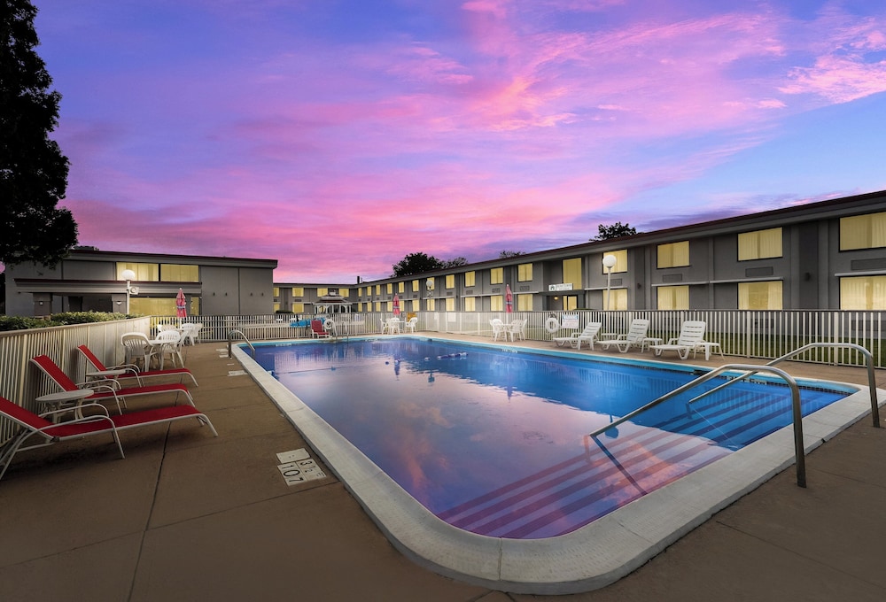 Ramada by Wyndham Painted Post Corning - photo 35