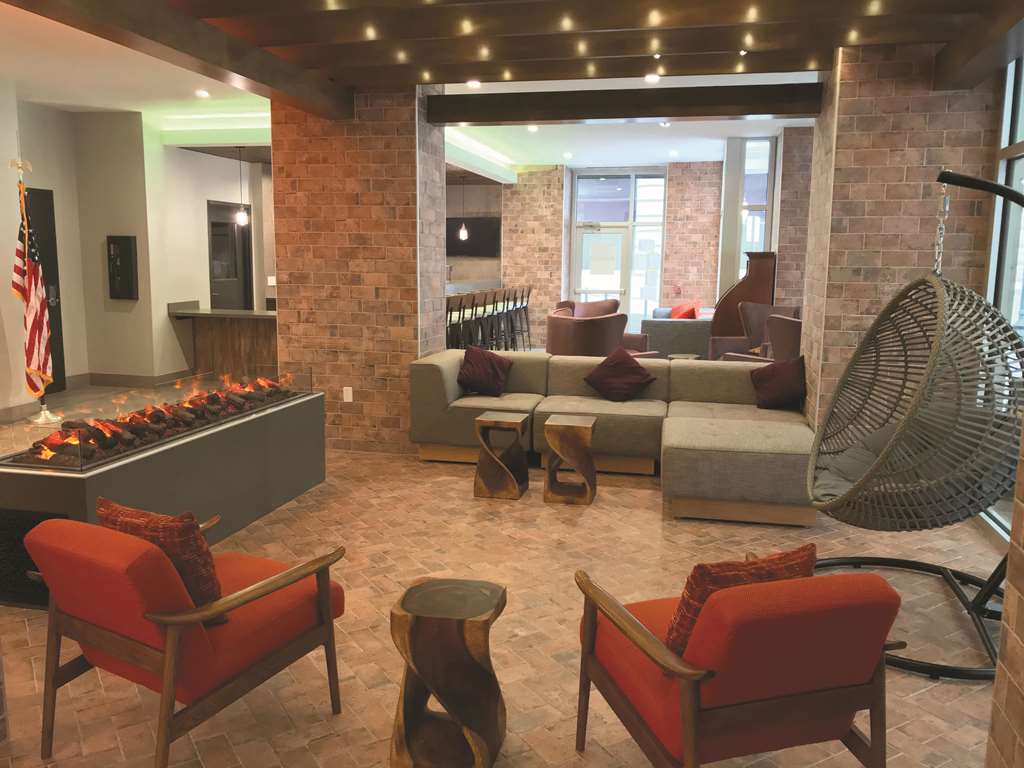 La Quinta Inn & Suites by Wyndham New Orleans Downtown - photo 7