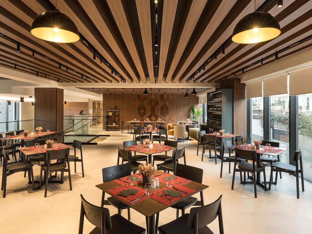 מזון ומשקאות