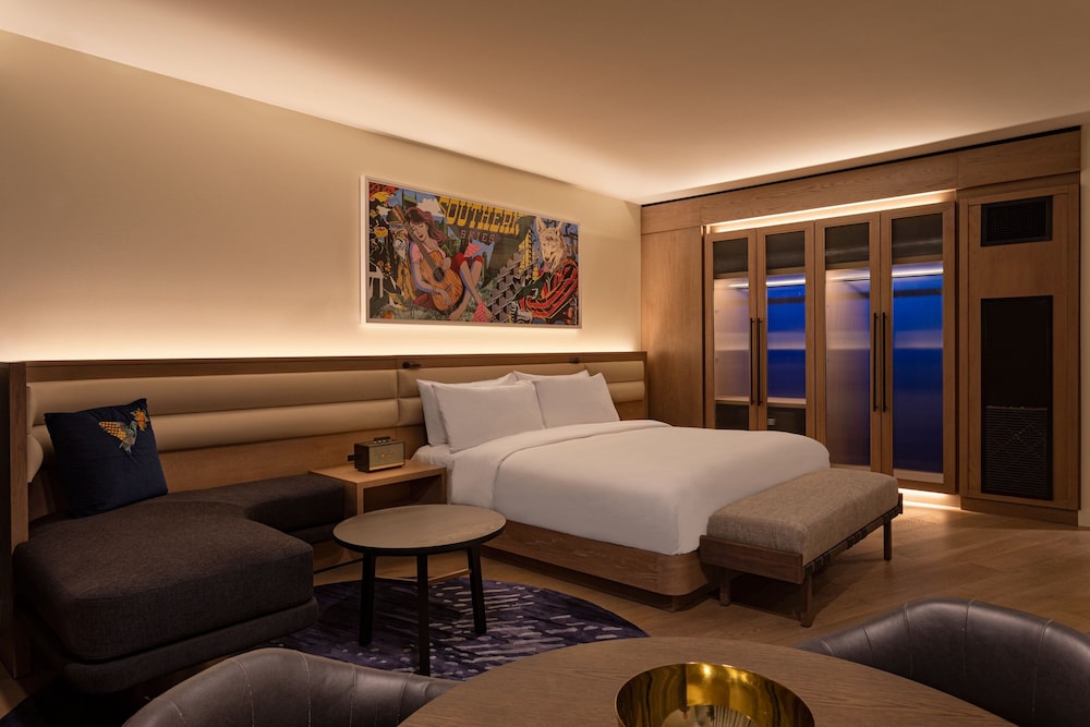 W Nashville - photo 3