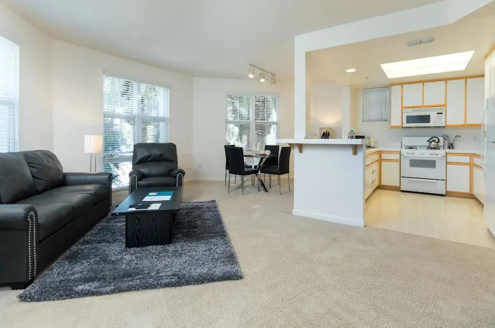 Global Luxury Suites at North Park - photo 11