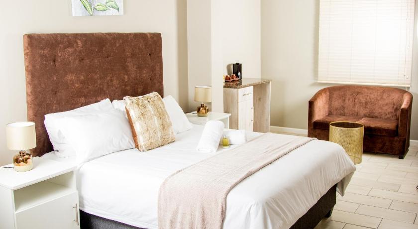 103onWallace Self Catering Guest House