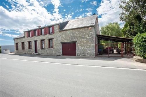 Le Vél'Eau d'Heure - carbon neutral hotel in Beaumont
