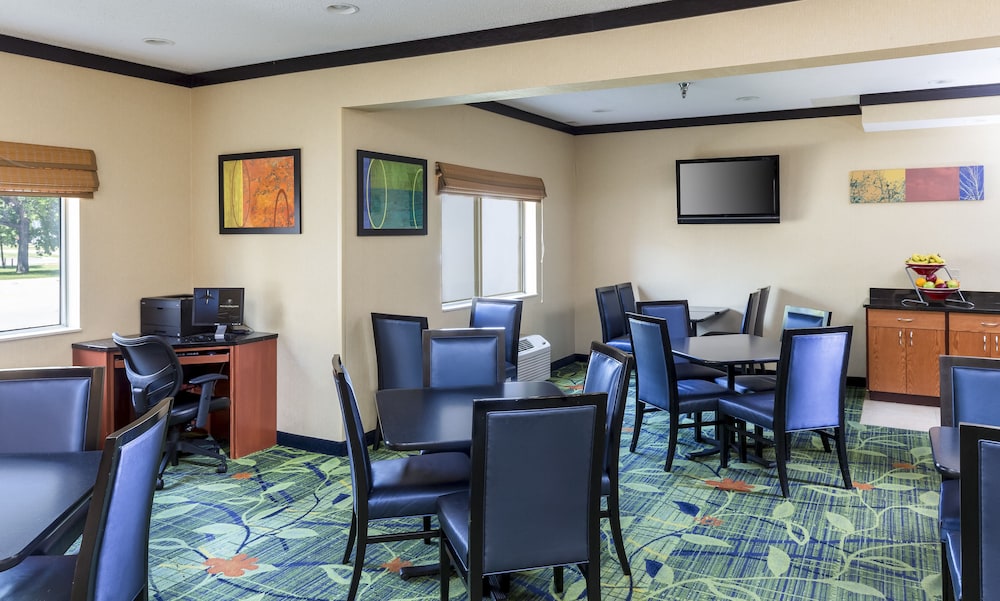 Fairfield Inn Forsyth Decatur - photo 17
