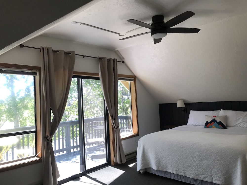 Left Coast Lodge - photo 25