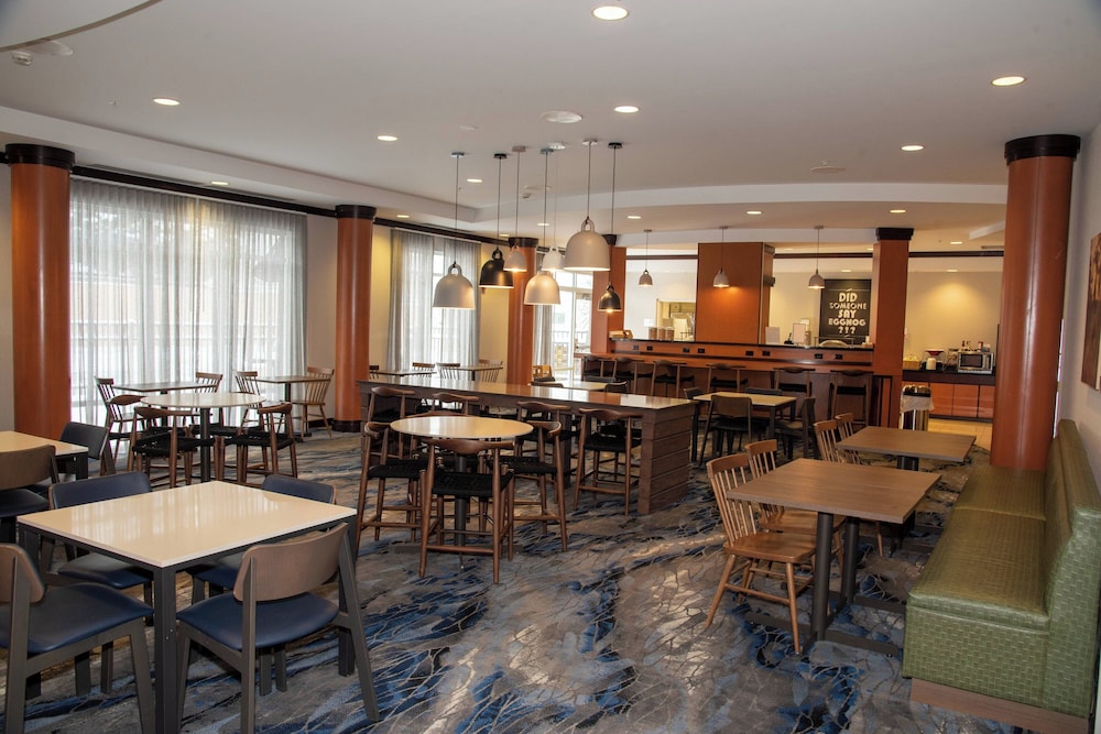 Fairfield Inn & Suites by Marriott Lewisburg - photo 17