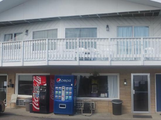 Loyalty Inn Wisconsin Dells — hotel in Lake Delton