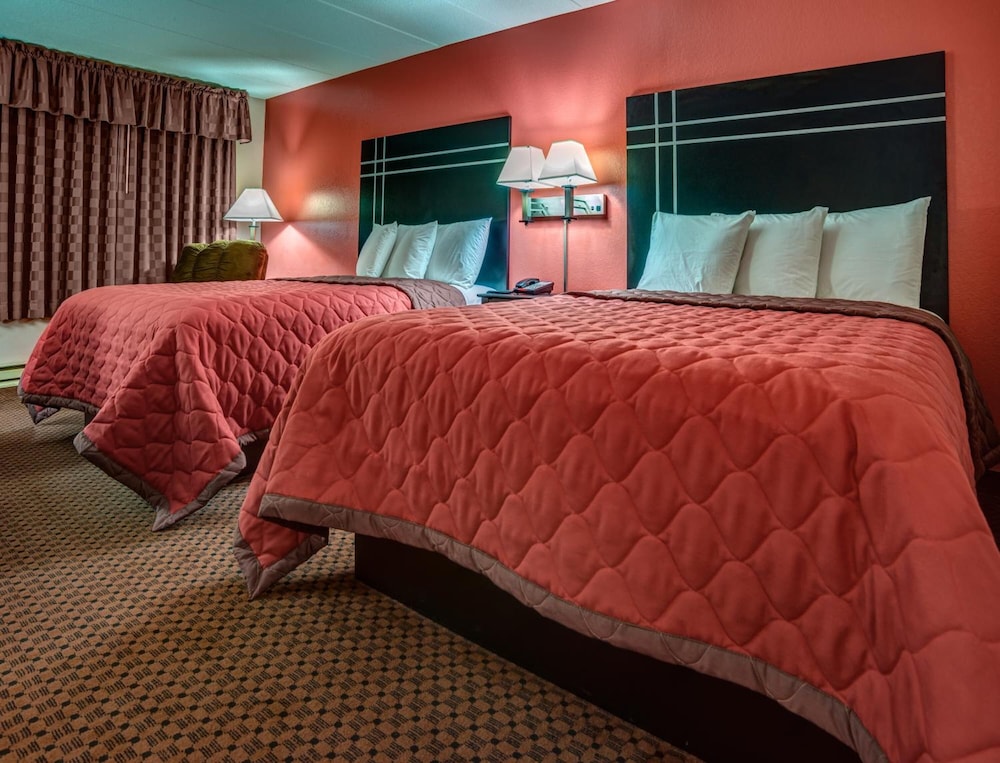 Prime Rate Inn - photo 11