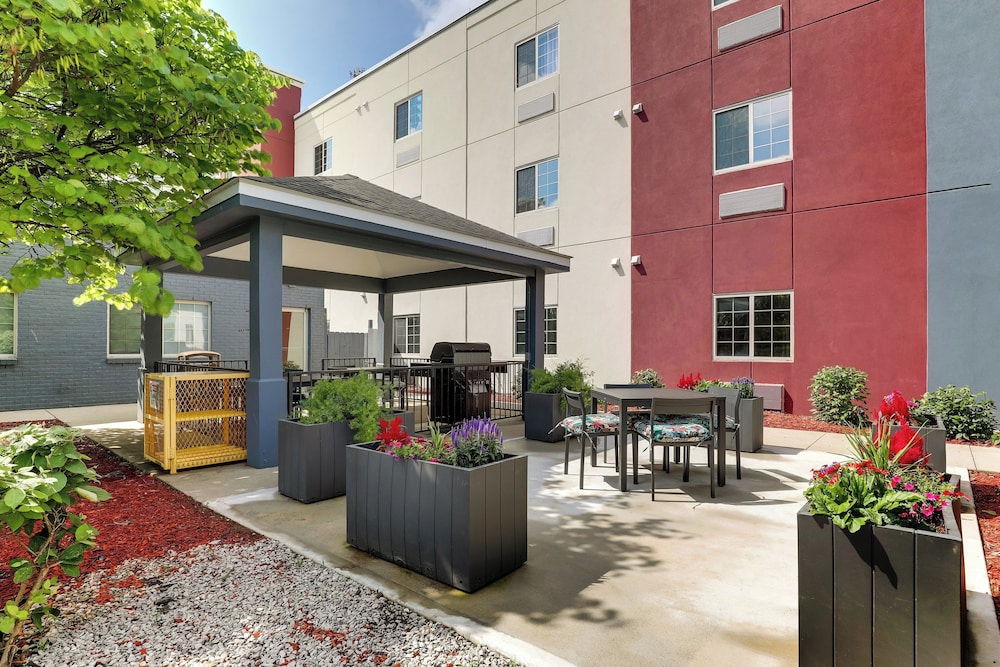 Candlewood Suites Lexington by IHG - photo 42