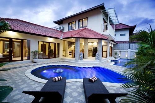 Villa Chambertin — 4-Star Luxury Hotel in Seminyak, Indonesia