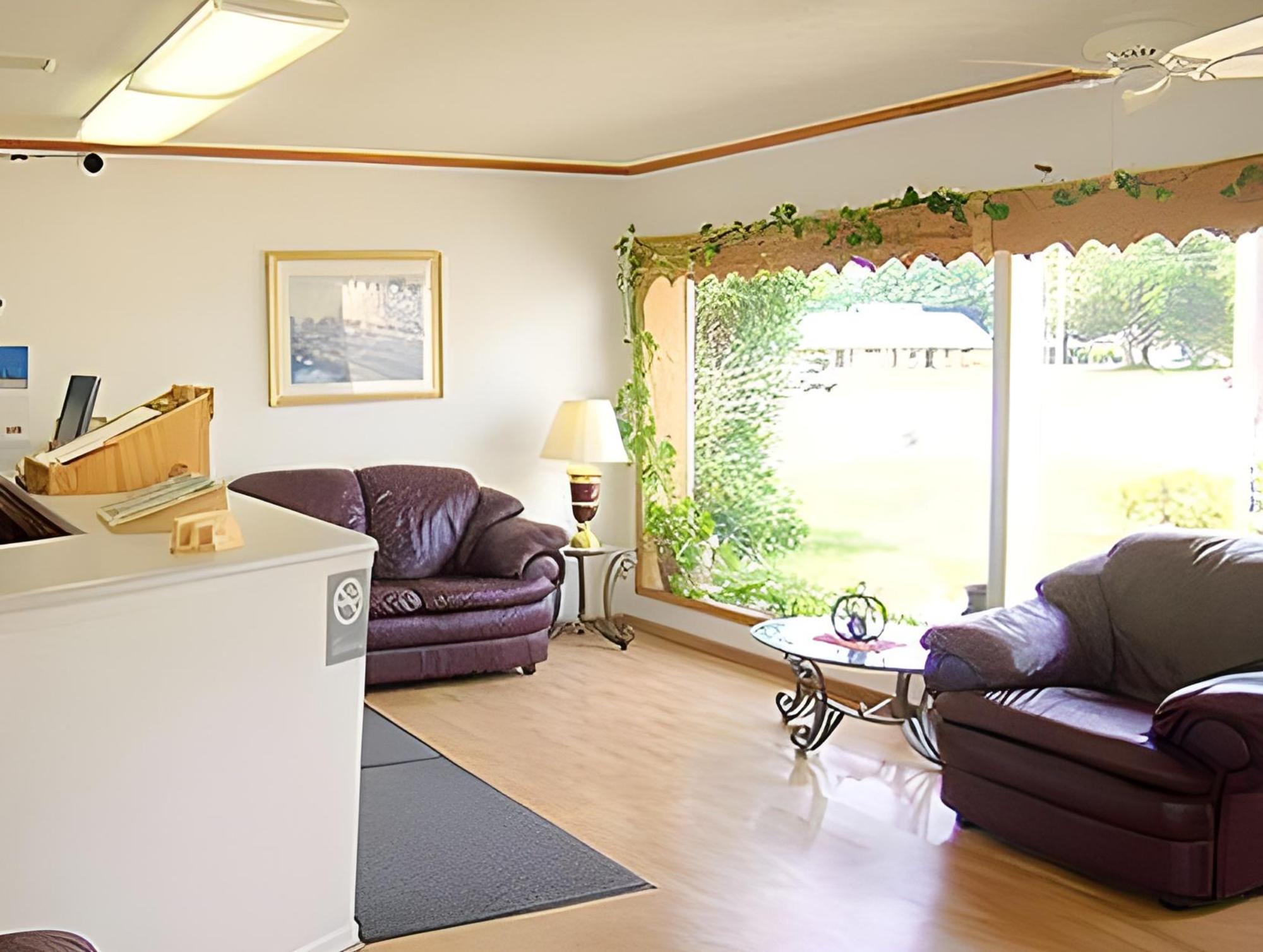 Crestview Inn - photo 3