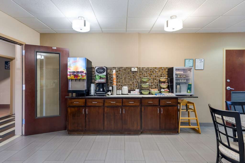 Quality Inn & Suites Huntsville Research Park Area - photo 36
