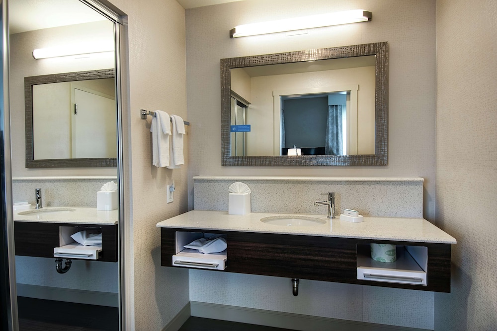 Hampton Inn & Suites Mission Viejo - photo 23